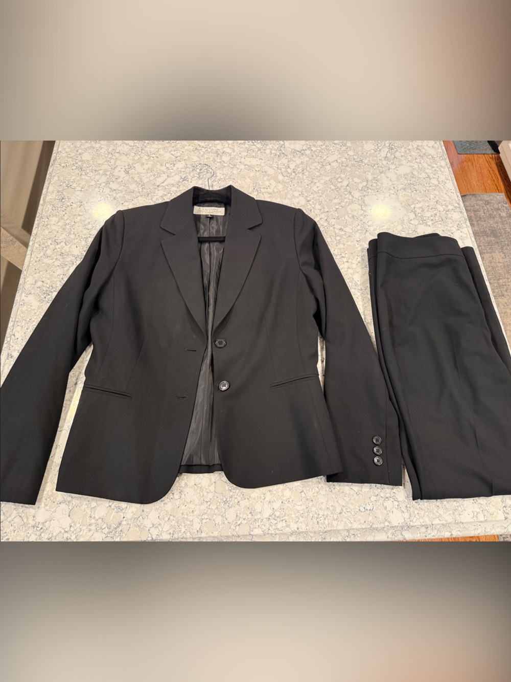 Tahari Arthur Levine Black womens Suit set blazer Jacket and dress Pants size 8